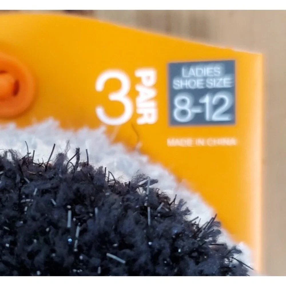 Warners Socks Size 8-12 Ultra Soft Fluffy Liner BLACK CREME GREY 3-Pk Plush NEW